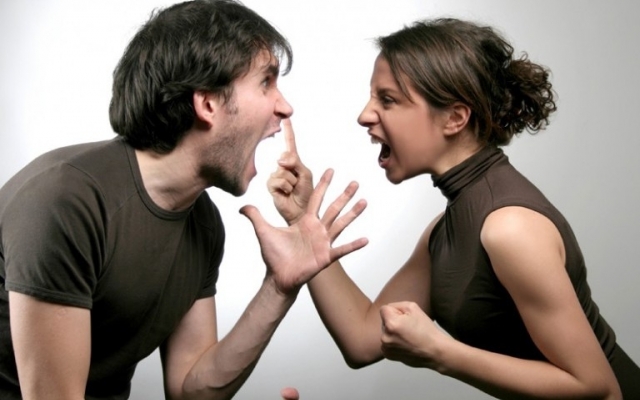 Конфликт между мужчиной и женщиной